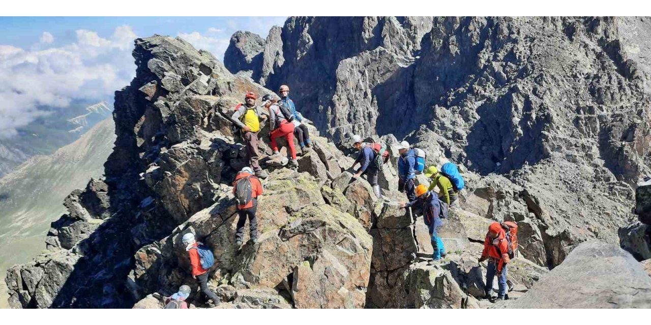 Kayserili Dağcılar Kaçkar’a Tırmandı