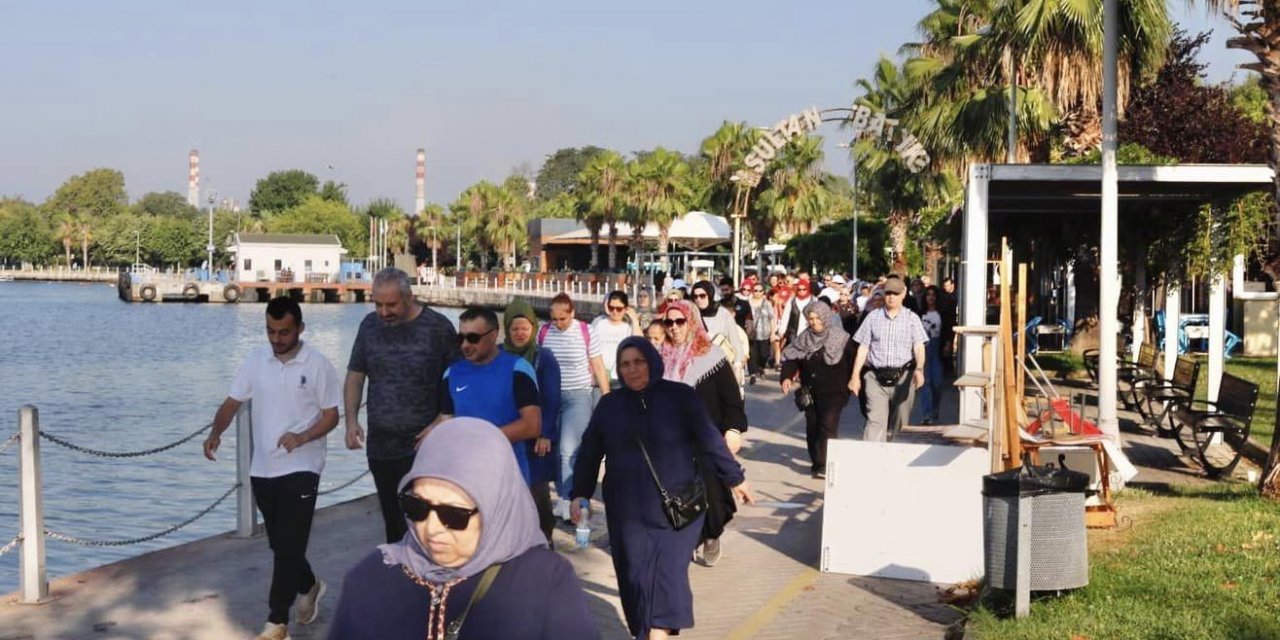 Sağlık için yürüdüler