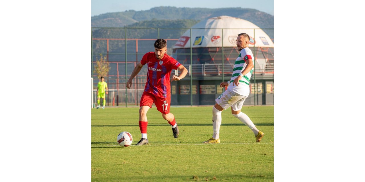 Efeler 09 SFK, hazırlık maçında Altınordu’ya boyun eğdi