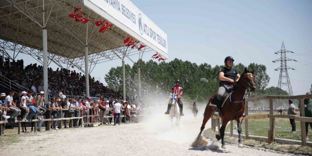 Kütahya’da Rahvan At Yarışları