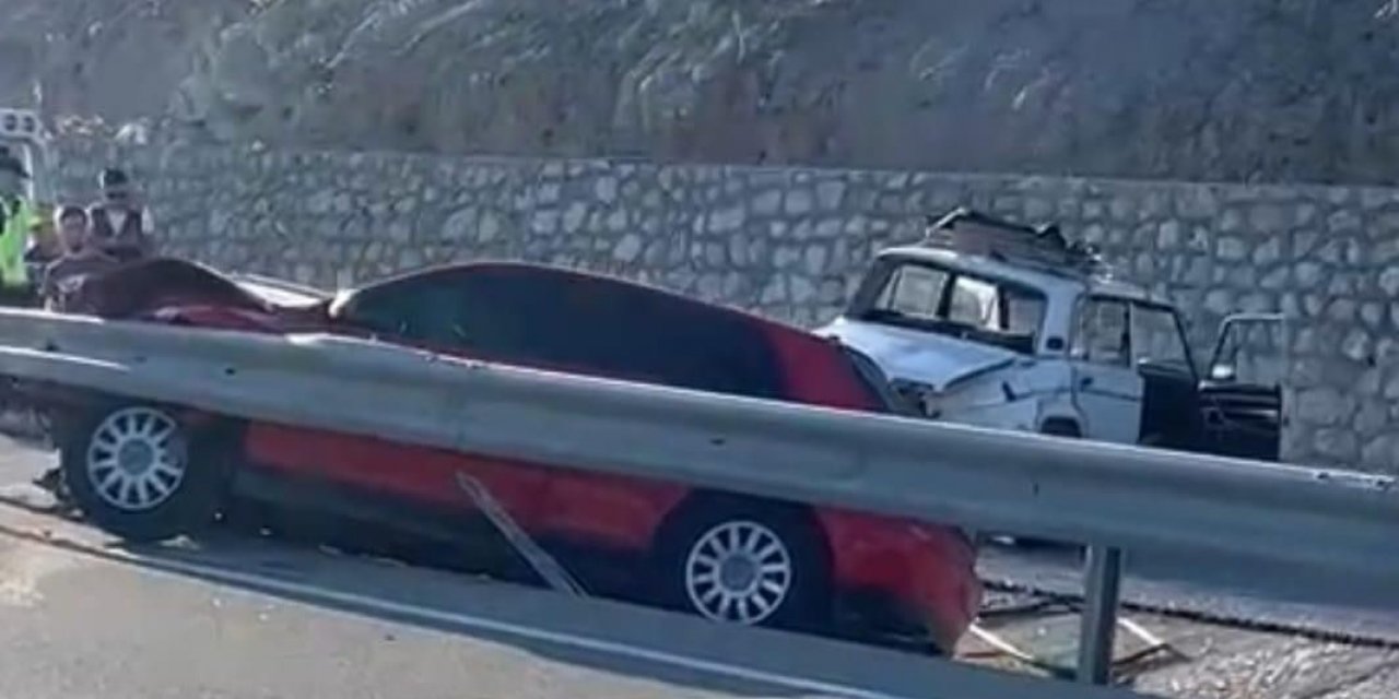 Çanakkale’de trafik kazası: 3 yaralı