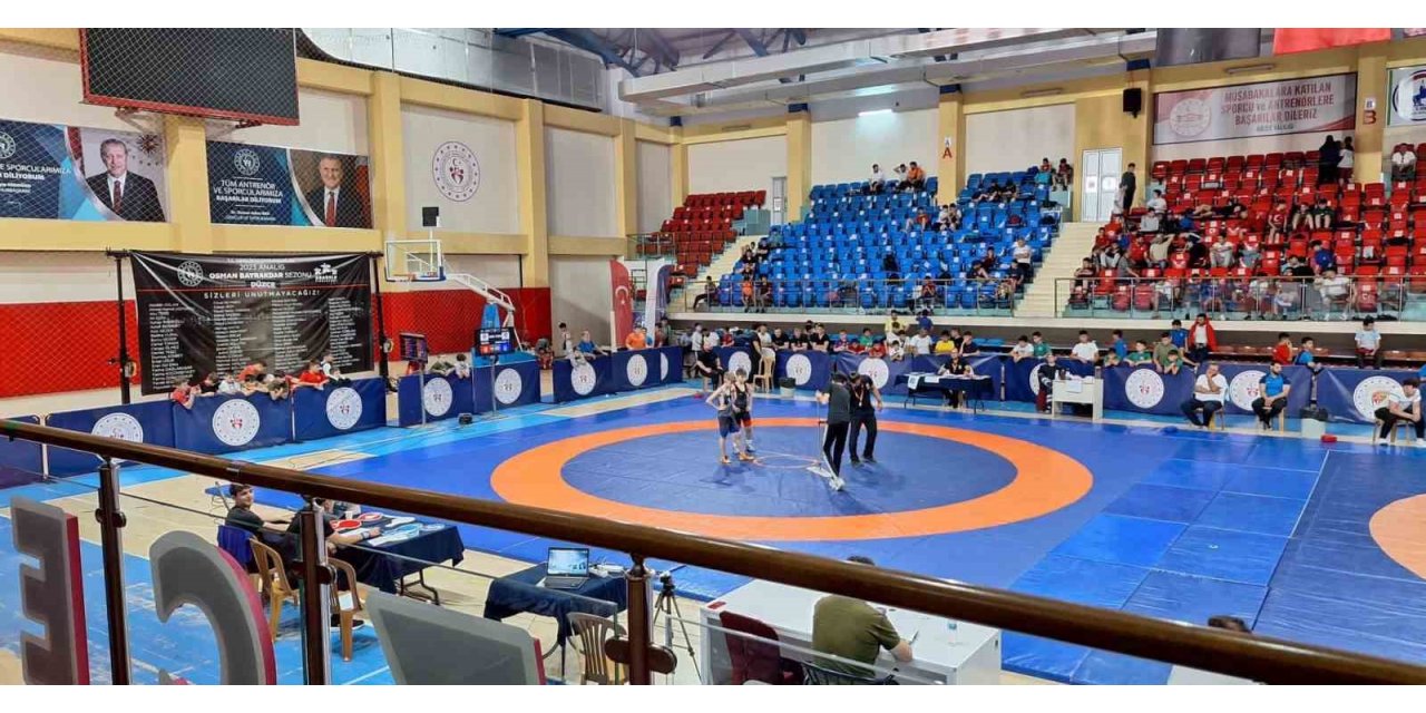 Serbestte Samsun, grekoromende Trabzon birinci oldu