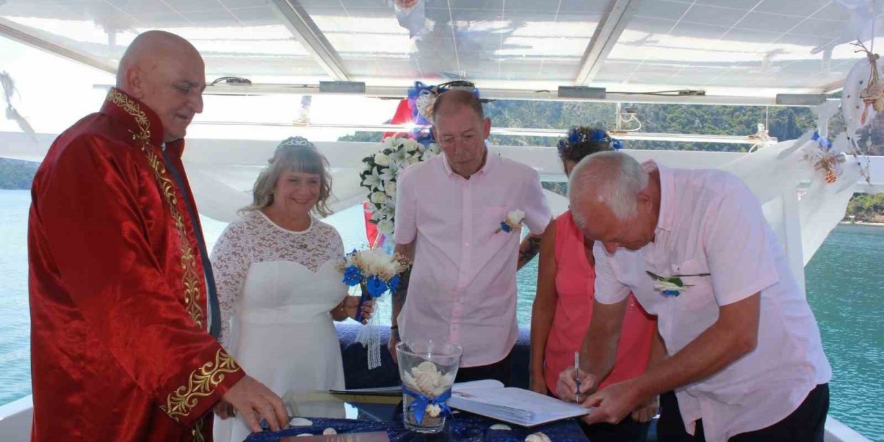 Marmaris’te 7 ayda 415 çift dünya evine girdi