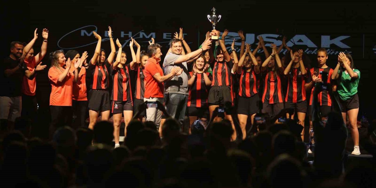 Gurbetçi Festivali unutulmaz bir kapanış yaptı
