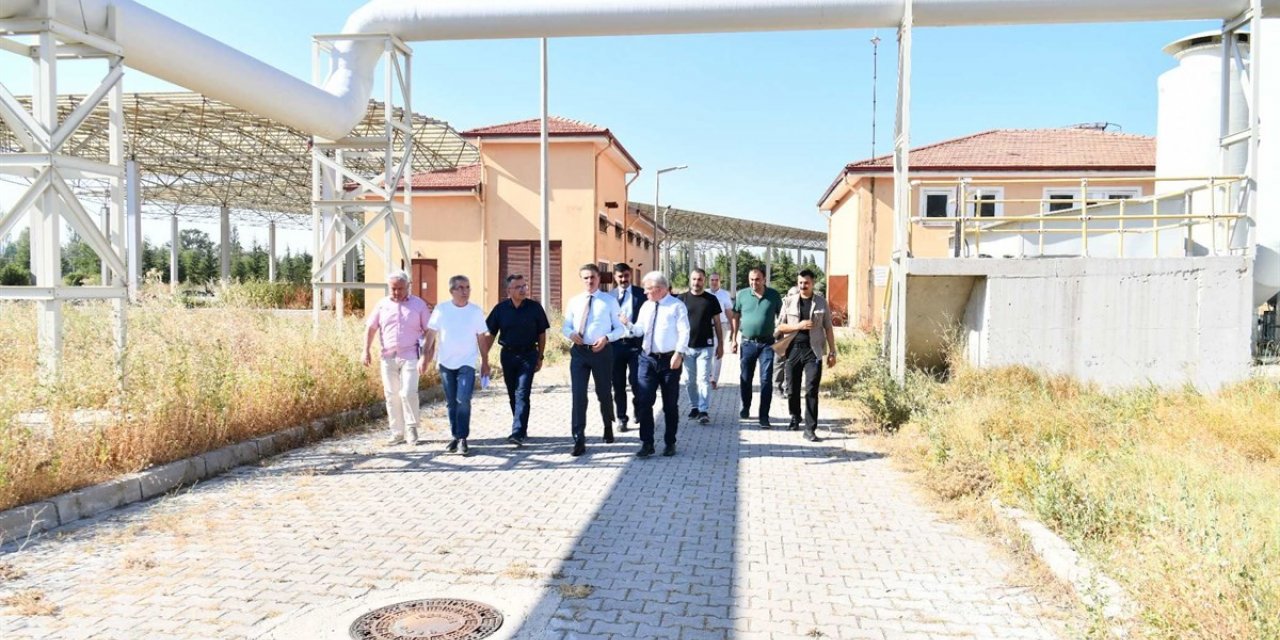 Isparta Valisi Baruş, vatandaşların kötü koku şikayetinde bulunduğu Deri OSB’yi denetledi