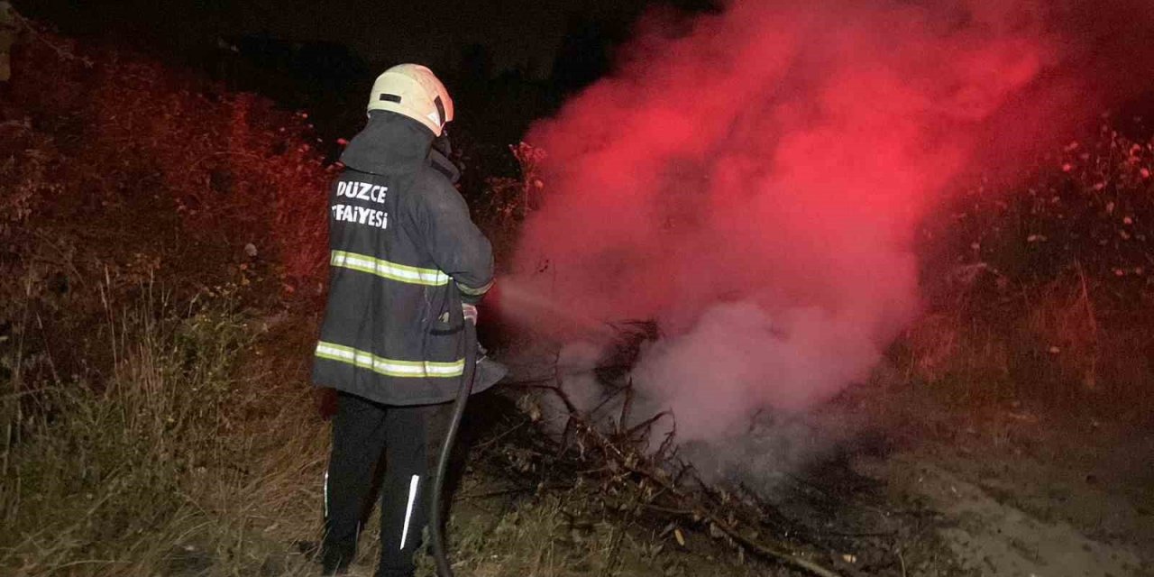 Yanan otluk alan itfaiyeyi harekete geçirdi