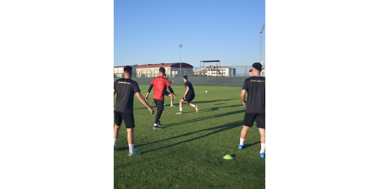 Afyonkarahisar kampında baklavalı antrenman