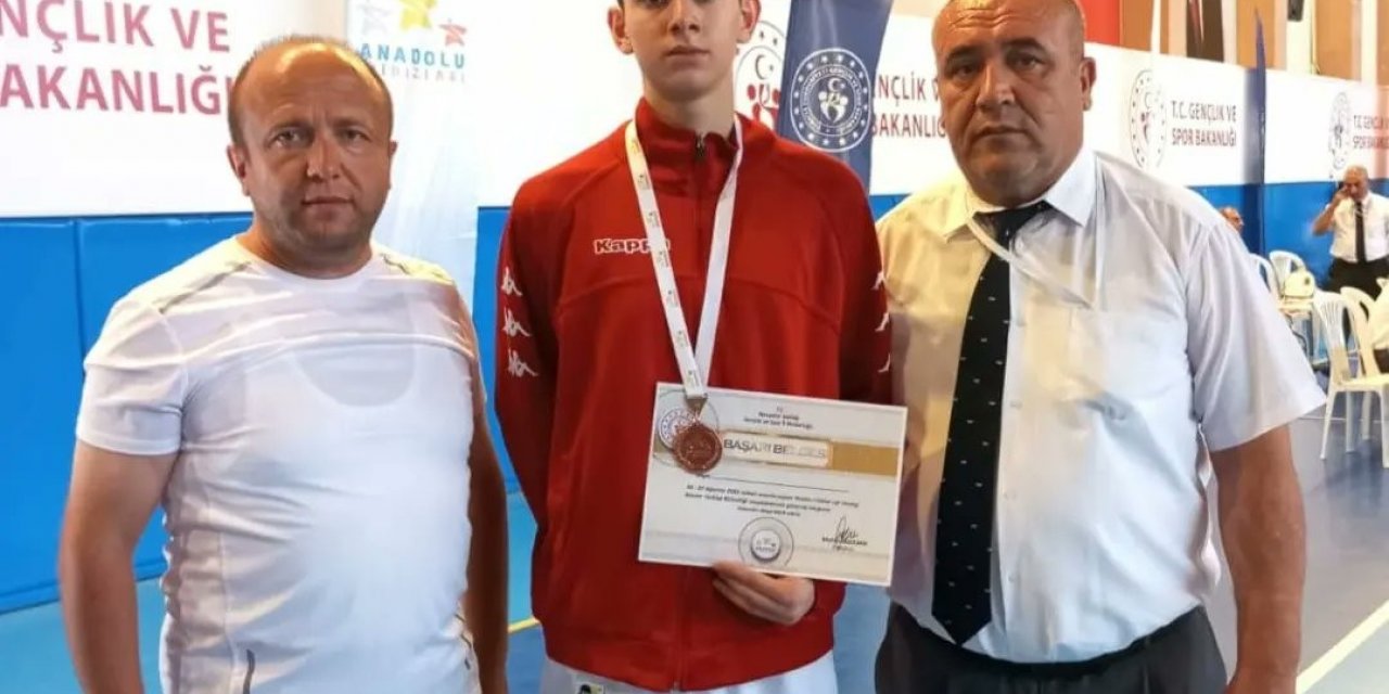 Eskişehirli sporcudan karatede Türkiye 3’üncülüğü