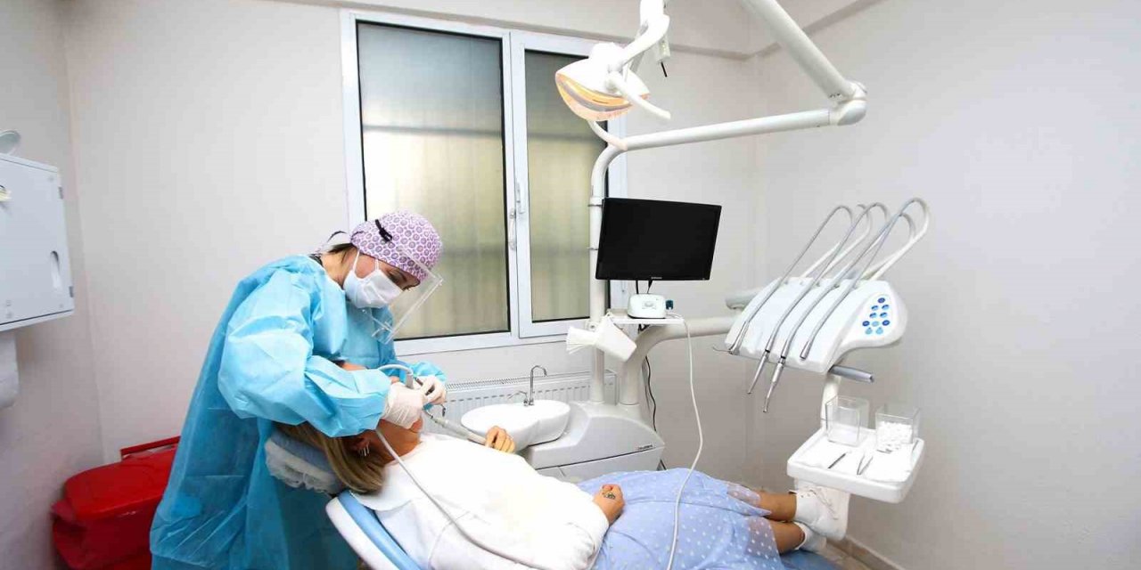 Bayraklı’da 4 yılda 60 bin ücretsiz diş tedavisi