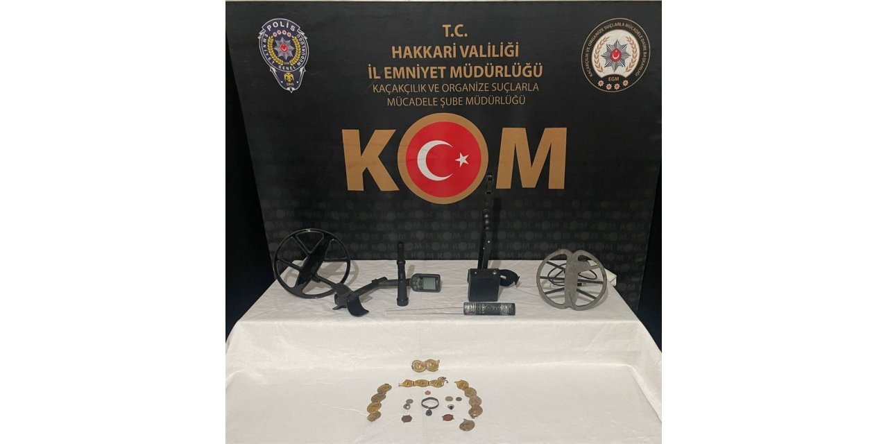 Yüksekova’da tarihi eser niteliğinde malzemeler ele geçirildi