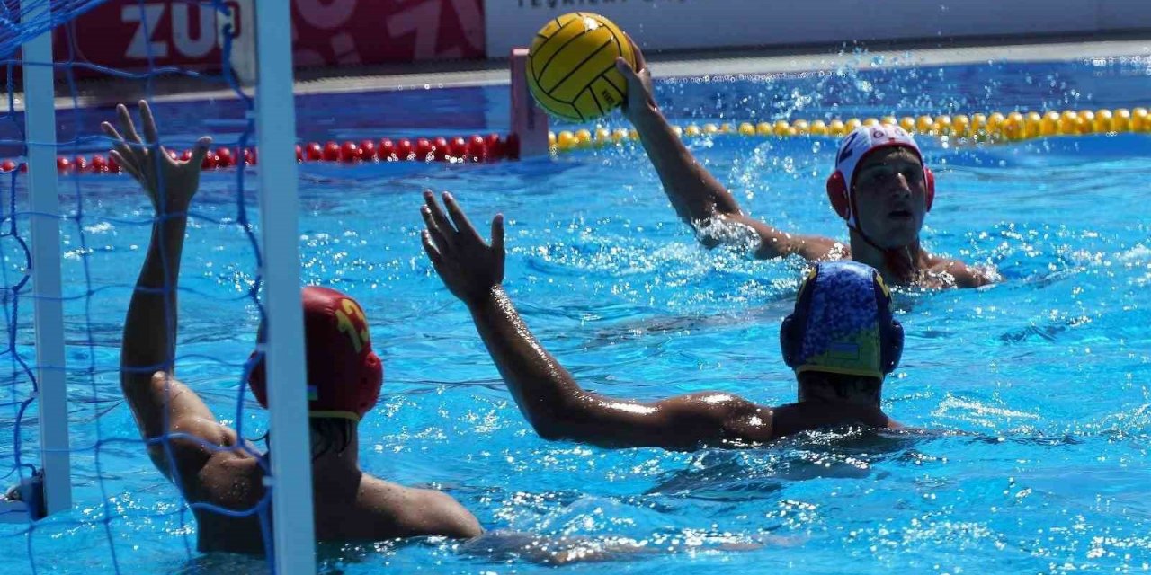 Manisa’da U17 Erkekler Avrupa Sutopu Şampiyonası başladı