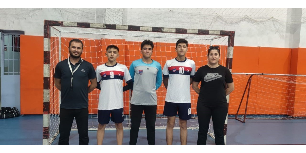 Niğde Belediyesi Hentbol takımından milli takıma üç oyuncu seçildi