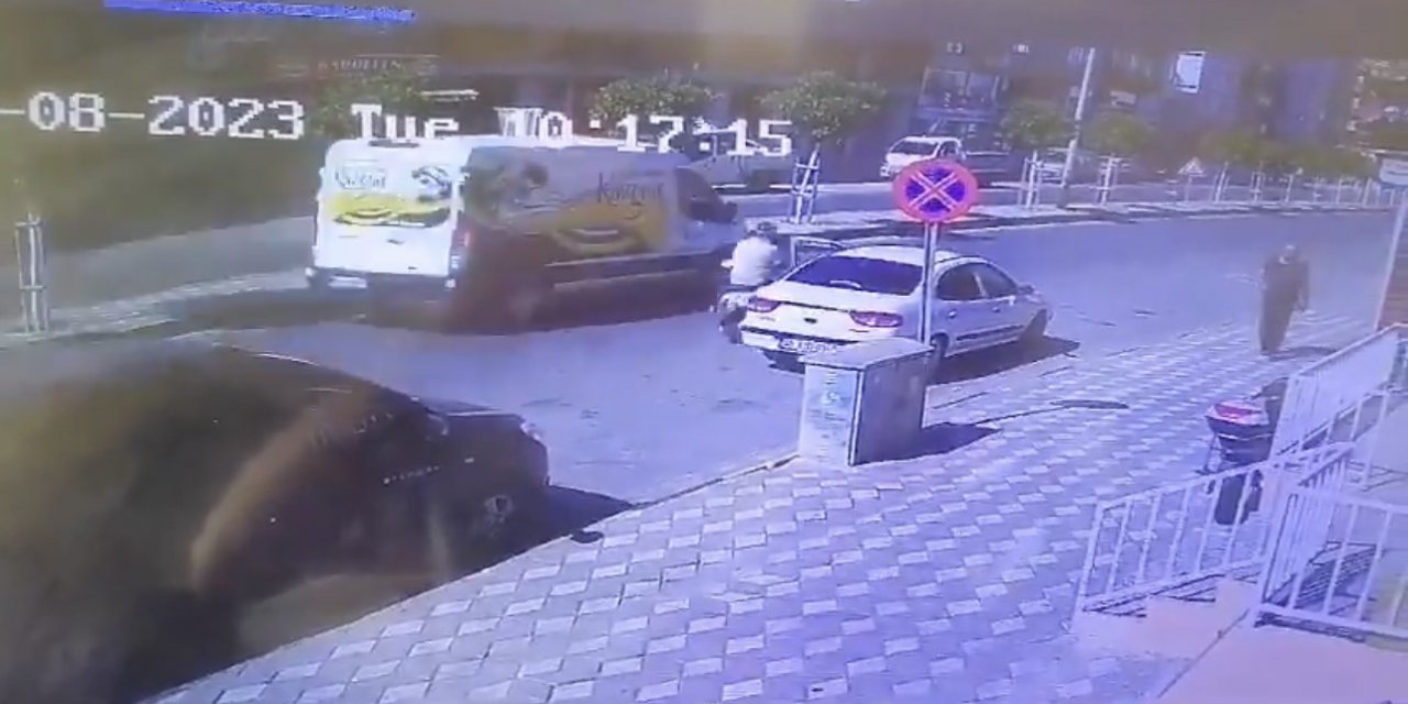 Aracın açılan kapısına çarpan sürücü yaralandı