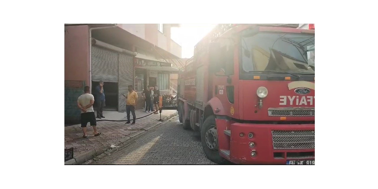 Osmaniye’de 2 katlı evde yangın