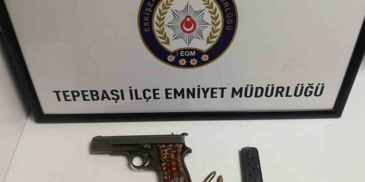 Düğünde havaya ateş eden şahıs kovalamaca sonucu yakalandı