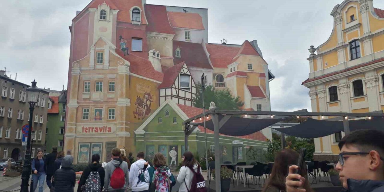 Ortaokuldan “Sahip olduklarını etkili bir şekilde kullanma” projesi