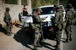 Otobüse saldırı: 8 Ölü