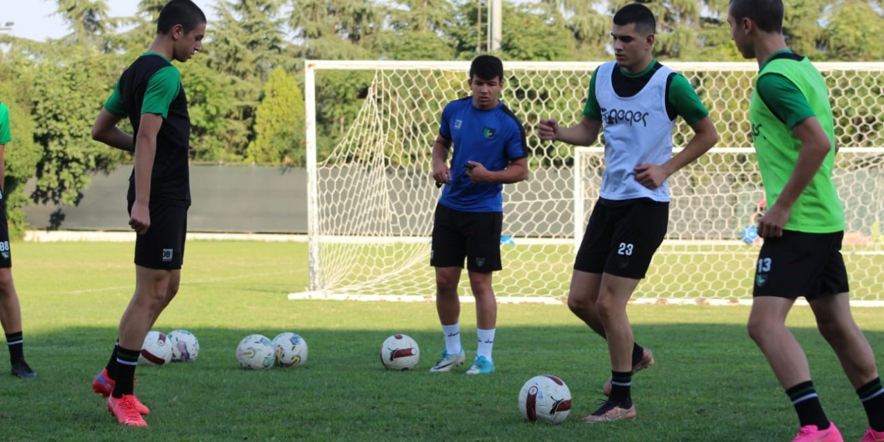 Denizlispor, son hazırlık maçını Uşakspor ile yapacak