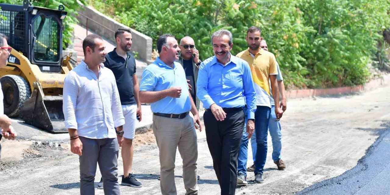 Kavurucu sıcakta asfalt çalışması