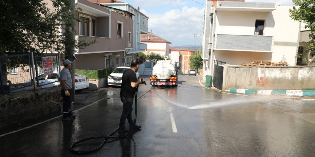 Dilovası’nda temizlik çalışmaları sürüyor