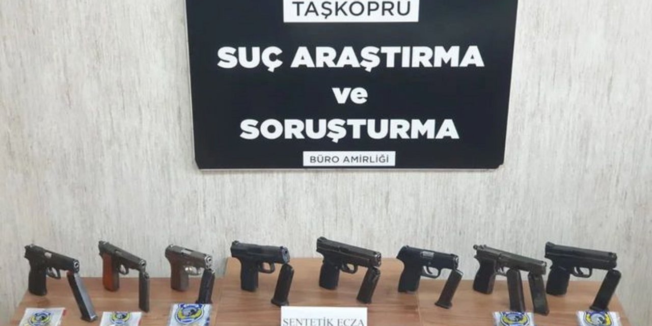 Kastamonu’da 8 adet ruhsatsız tabanca ele geçirildi
