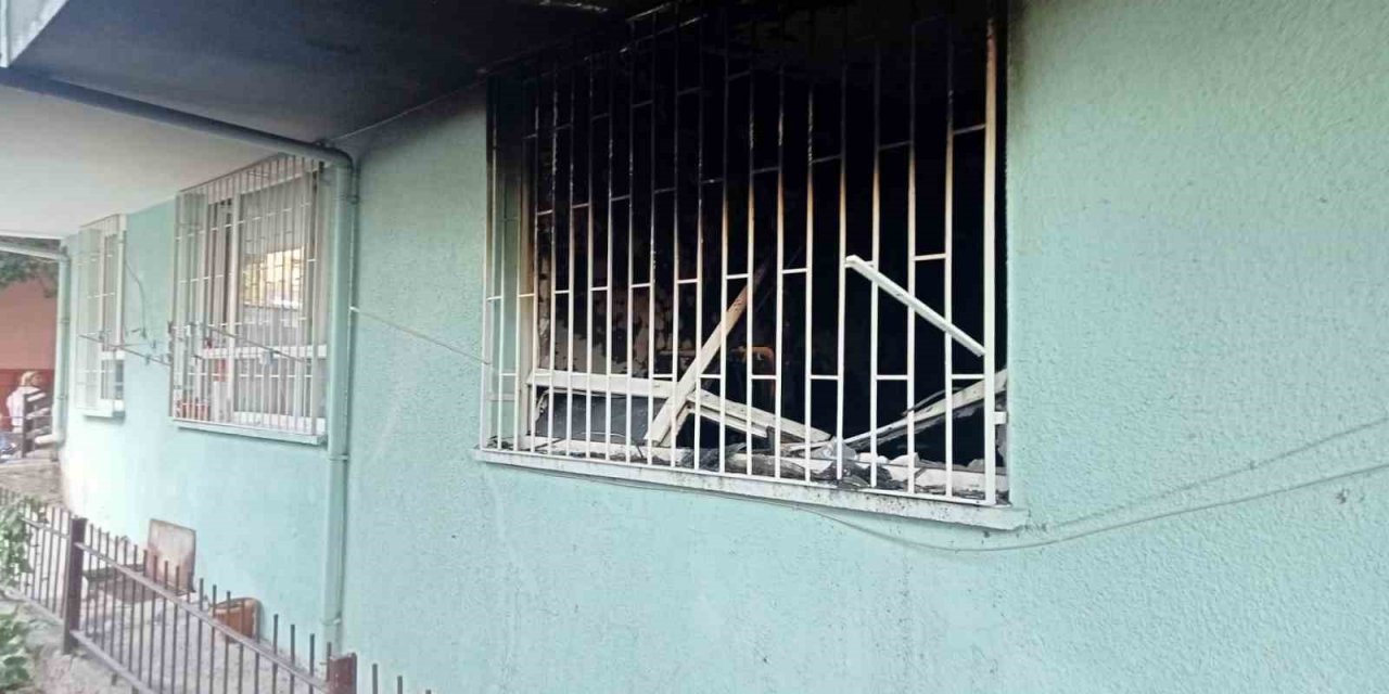 Elektrik tesisatındaki arıza evi küle çevirdi, 6 günlük bebek ölümden döndü