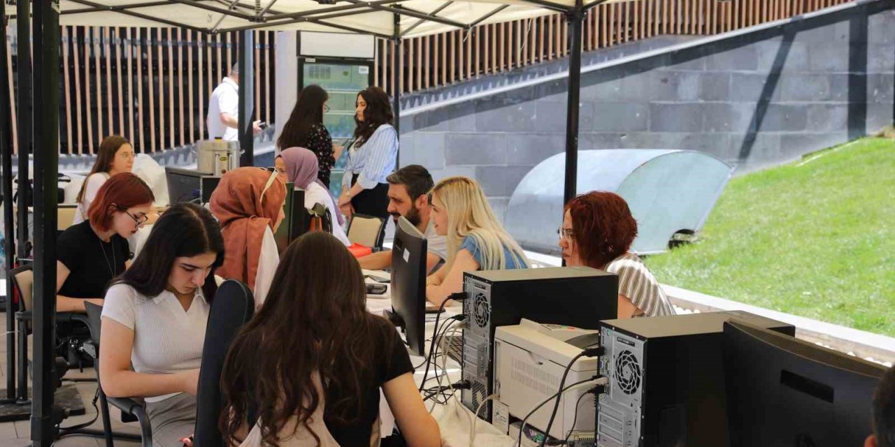 Genç dostu Büyükşehir ile 2 bin 327 öğrenci tercih yaptı