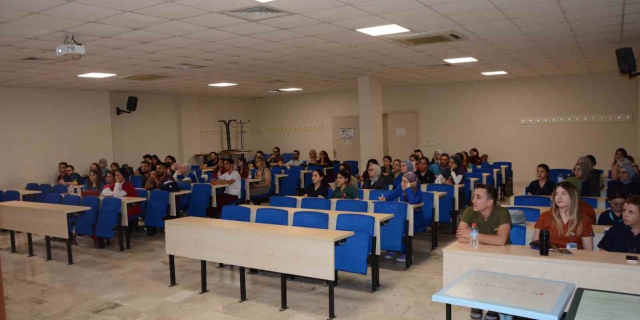 PAÜ Hastanesi’nde işe uyum eğitimi verildi