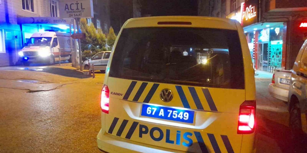 Motosikletinin kontrolünü kaybedip düştü:1 yaralı