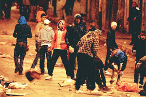 Tunus'un ateşi Cezayir'i sardı