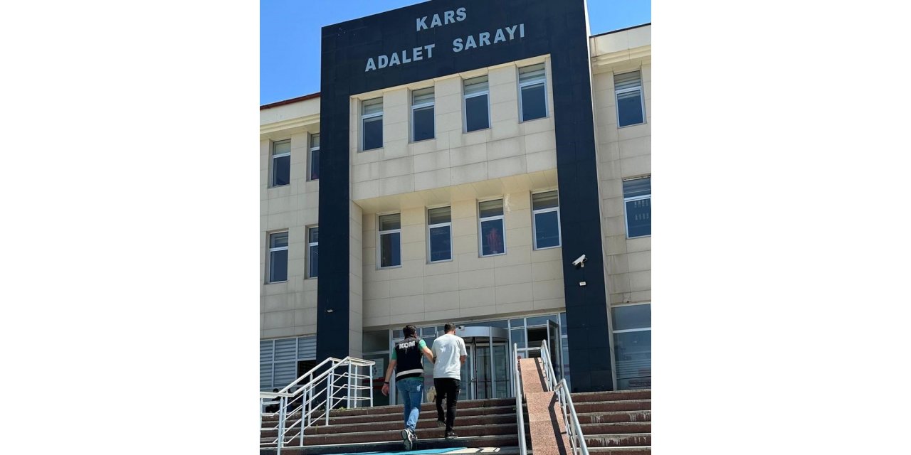 Kars’ta sürücü kursu sınavına polisten operasyon