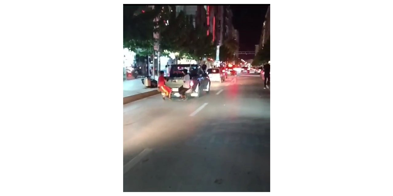 Elazığ’da çocukların tehlikeli yolculuğu