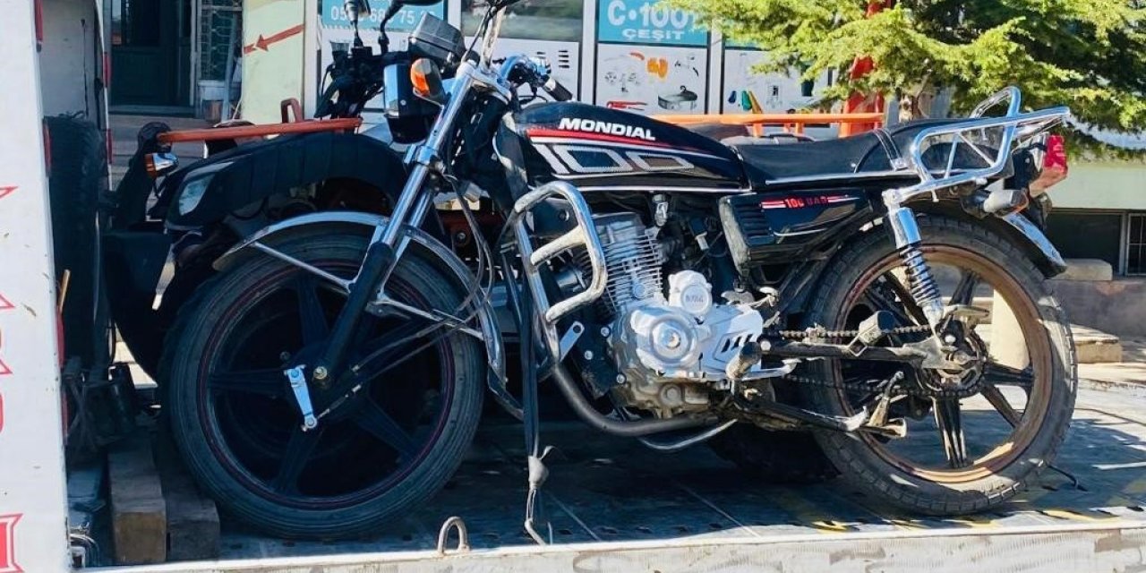 Bolvadin’de 8 motosiklet trafikten men edildi