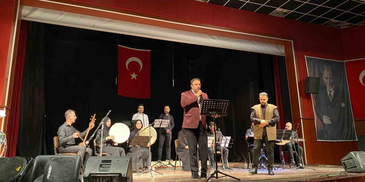 Tasavvuf müziği konseri gönüllere dokundu