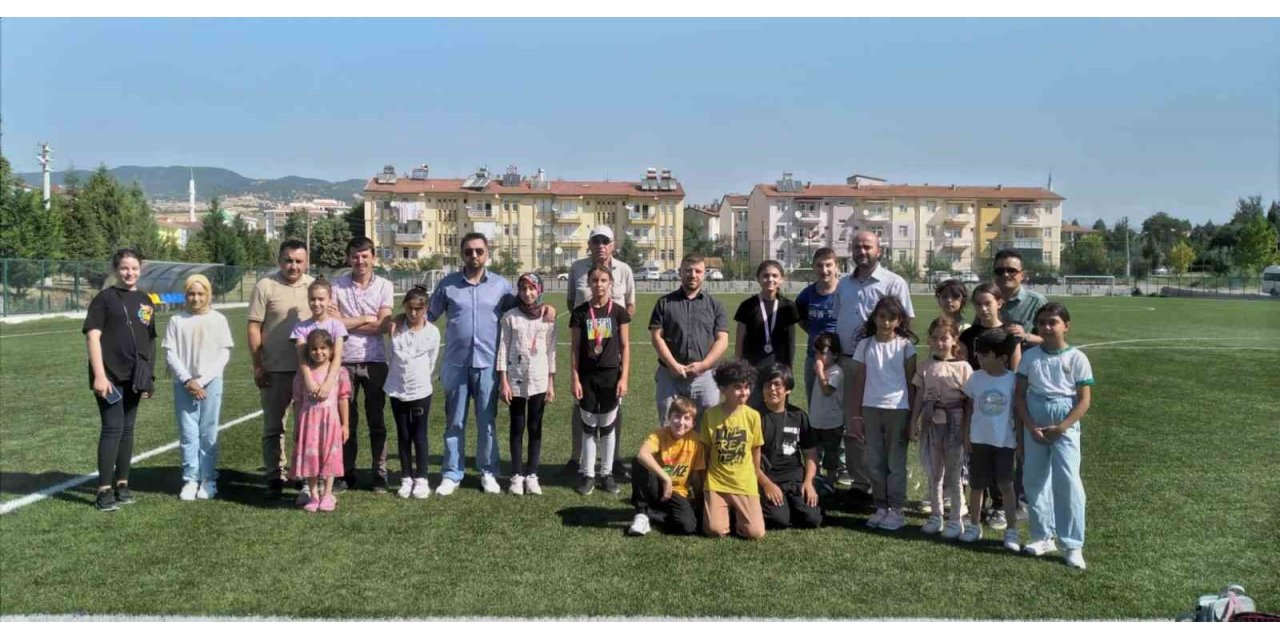 Gediz İlçe Müftülüğünden kız öğrenciler için sportif turnuva