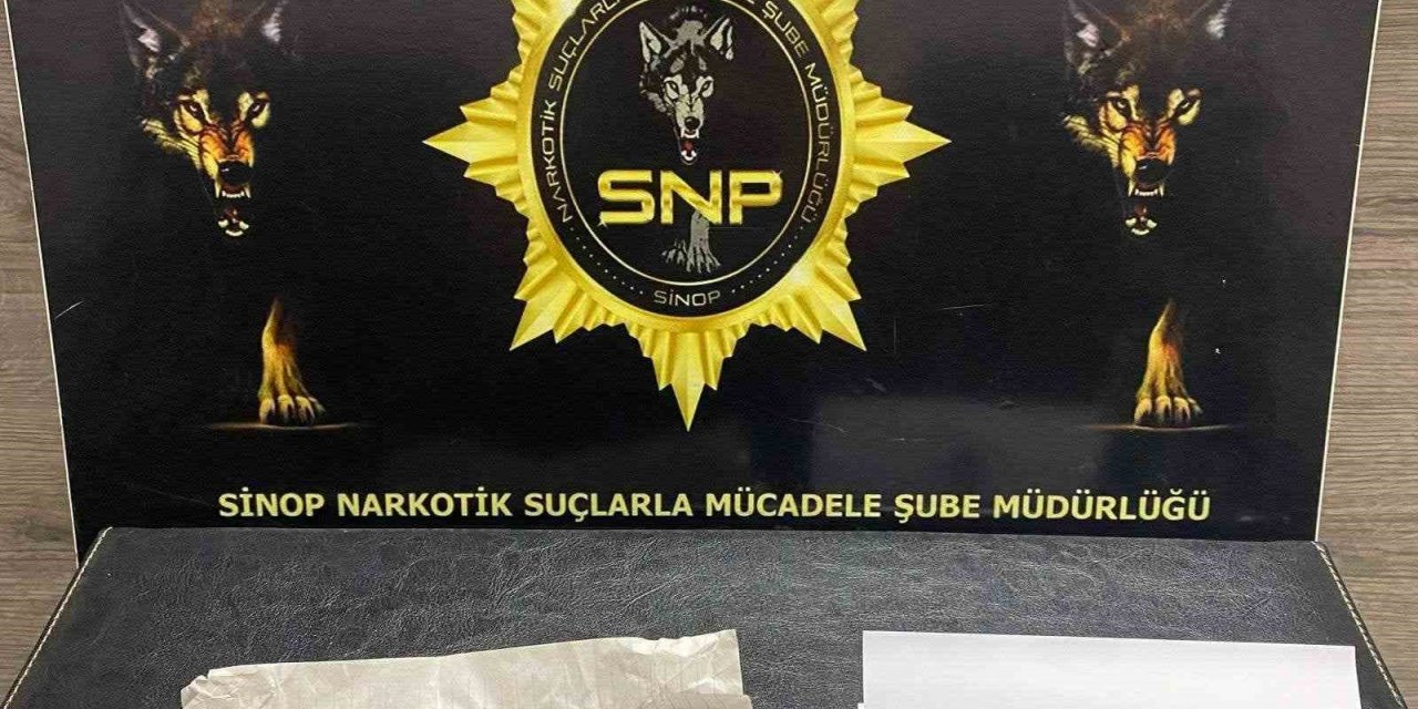 Durumundan şüphe edilen araçtan uyuşturucu çıktı