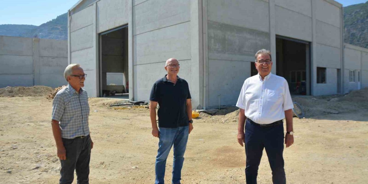 Söke’nin Lisanslı Deposu’nun yapımı devam ediyor