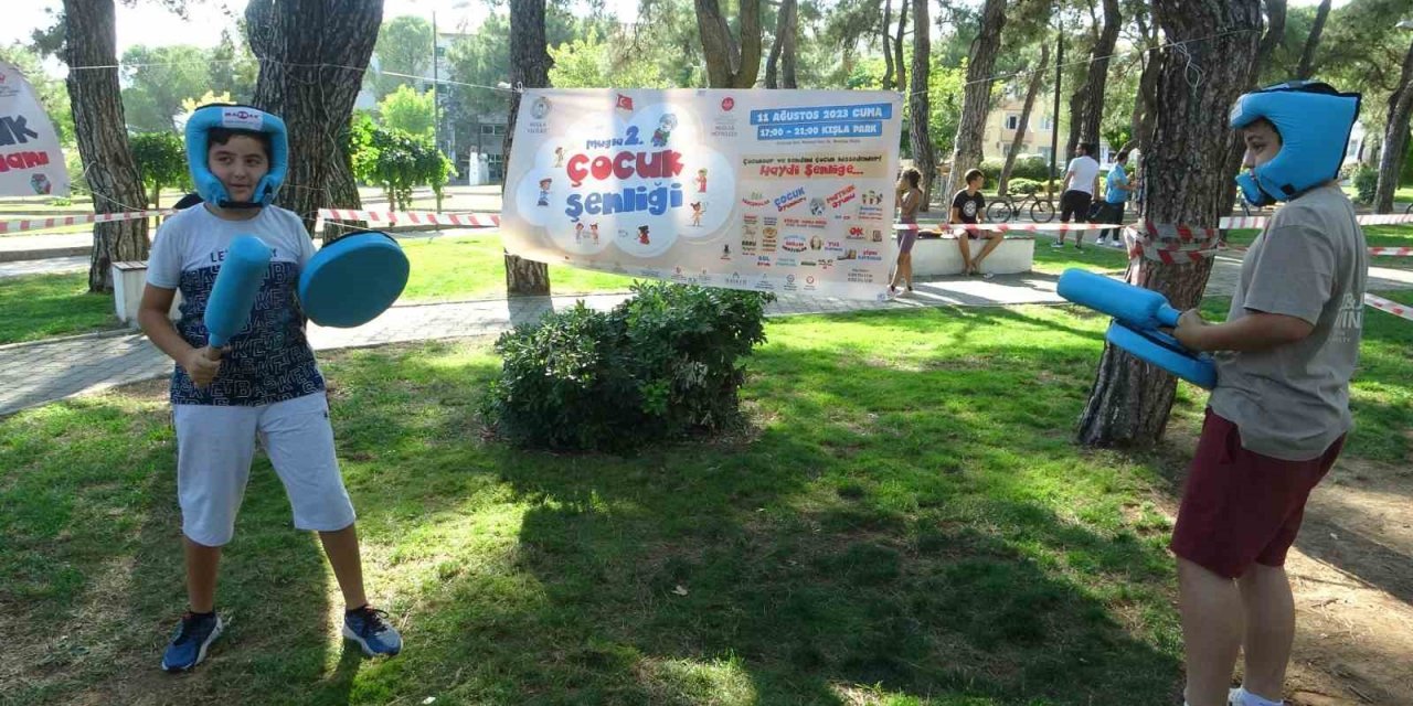 Muğla’da çocuklar şenlikte buluştu