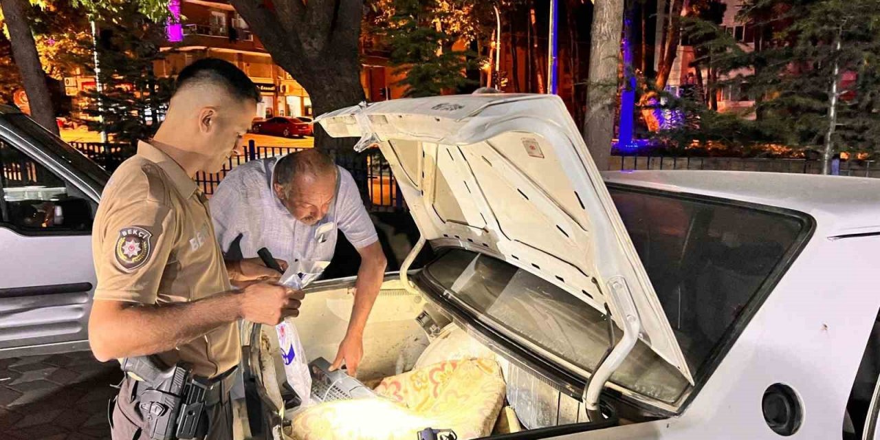Burdur’da polisin ’dur’ ihtarına uymayan araçtan uyuşturucu madde çıktı