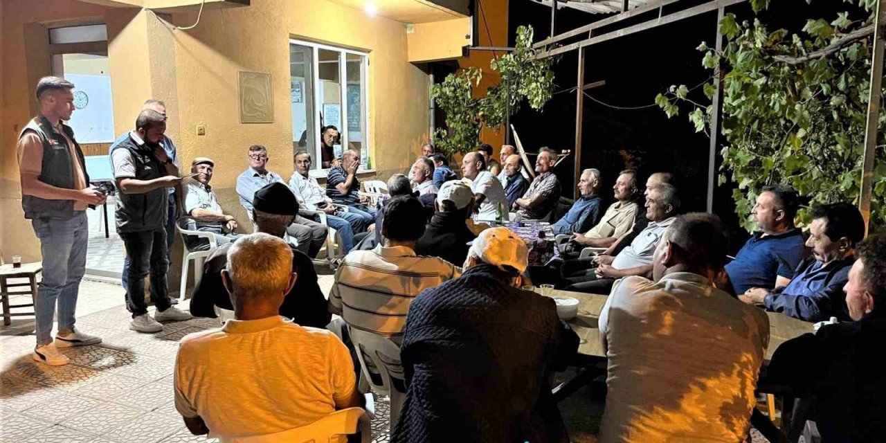 Hisarcık’ta köylülere orman yangınları konusunda broşür dağıtıldı