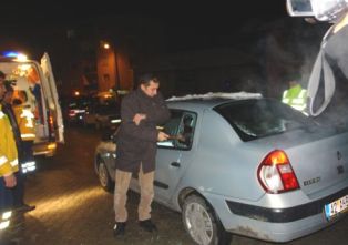 Alkollü sürücüyü polis zor uyandırdı