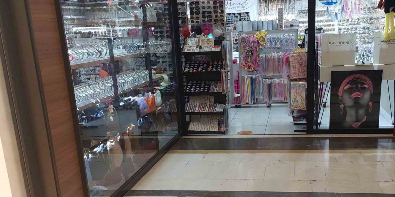 600 lira değerinde çakmak çaldı