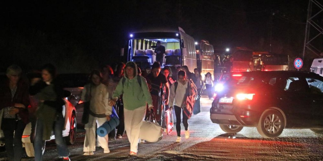 Antalya’da ‘Perseid meteor yağmuru’ heyecanı! Saklıkent bölgesine akın ettiler