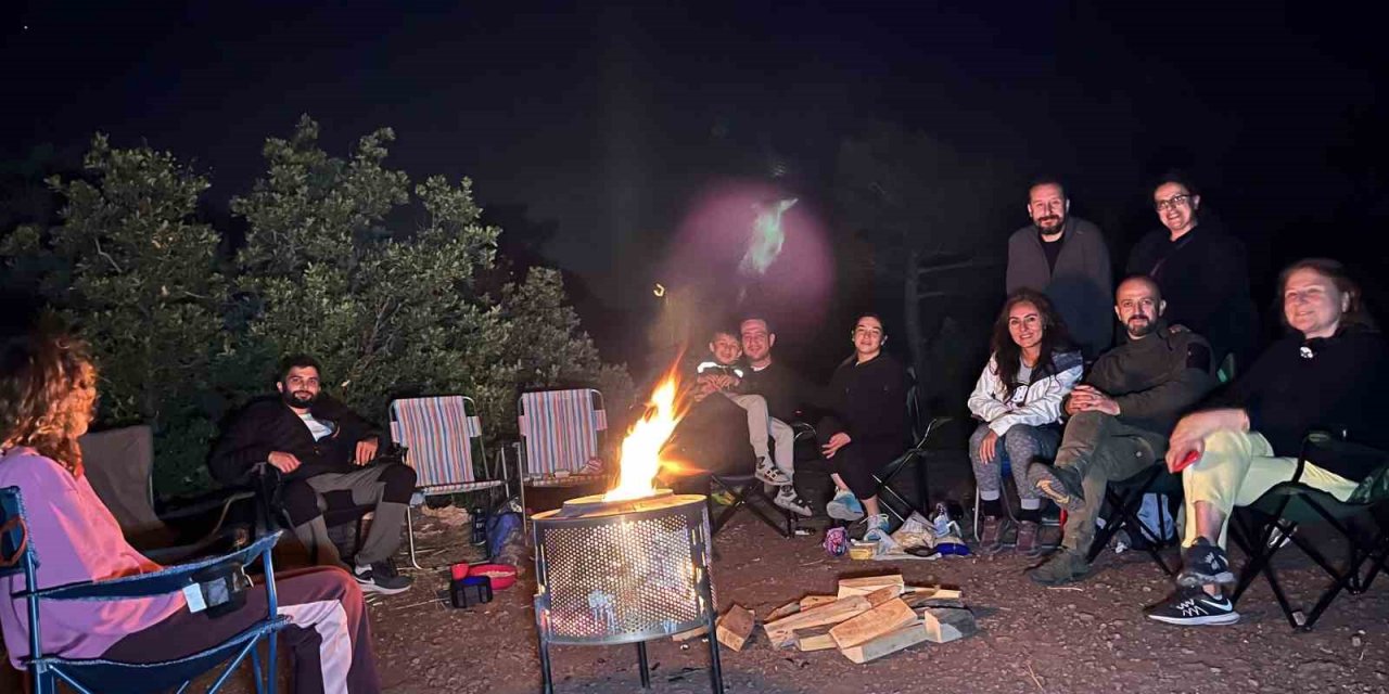 Eskişehirli vatandaşlar perseid meteor yağmurunun tadını çıkardı