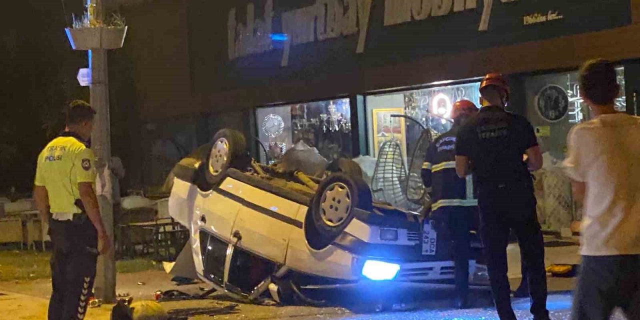 Alkollü sürücü karşı şeride geçerek takla attı: 2 yaralı