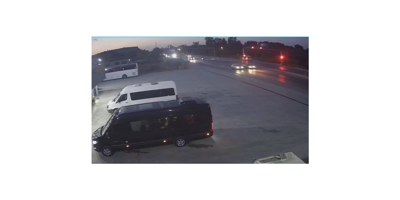 Kırmızı ışık ihlali yapıp ters şeride geçti, D-400’de facianın eşiğinden dönüldü