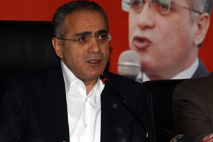 "Apo'yu asacağız hem de..