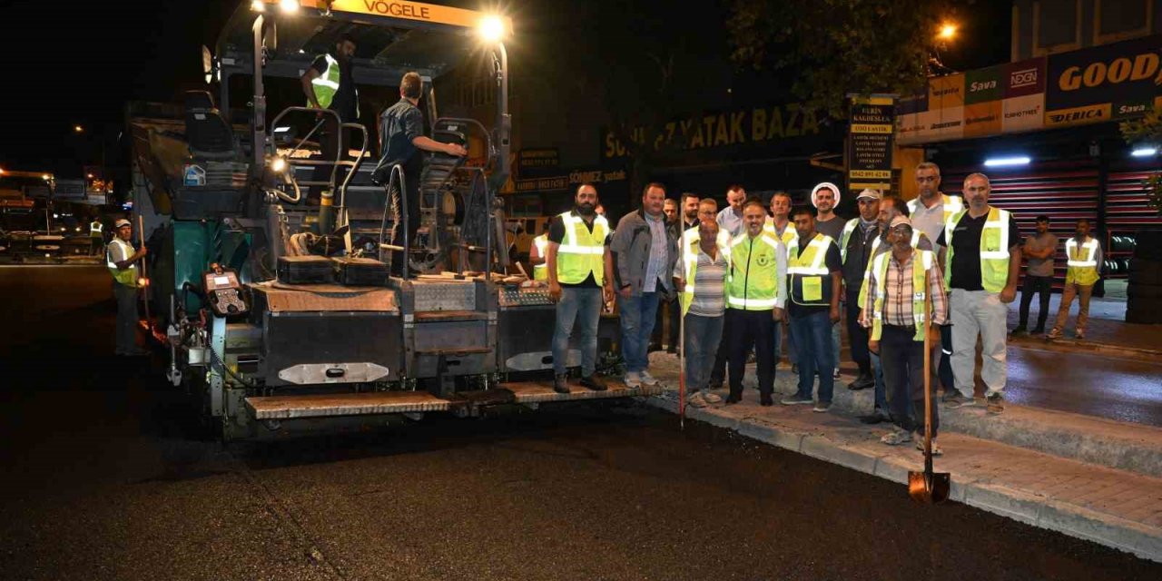 Ankara yolunda gece mesaisi sürüyor