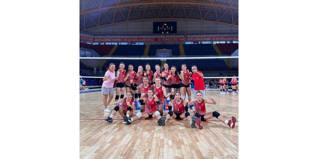 Aydın’ın kızları Türkiye ikincisi oldu