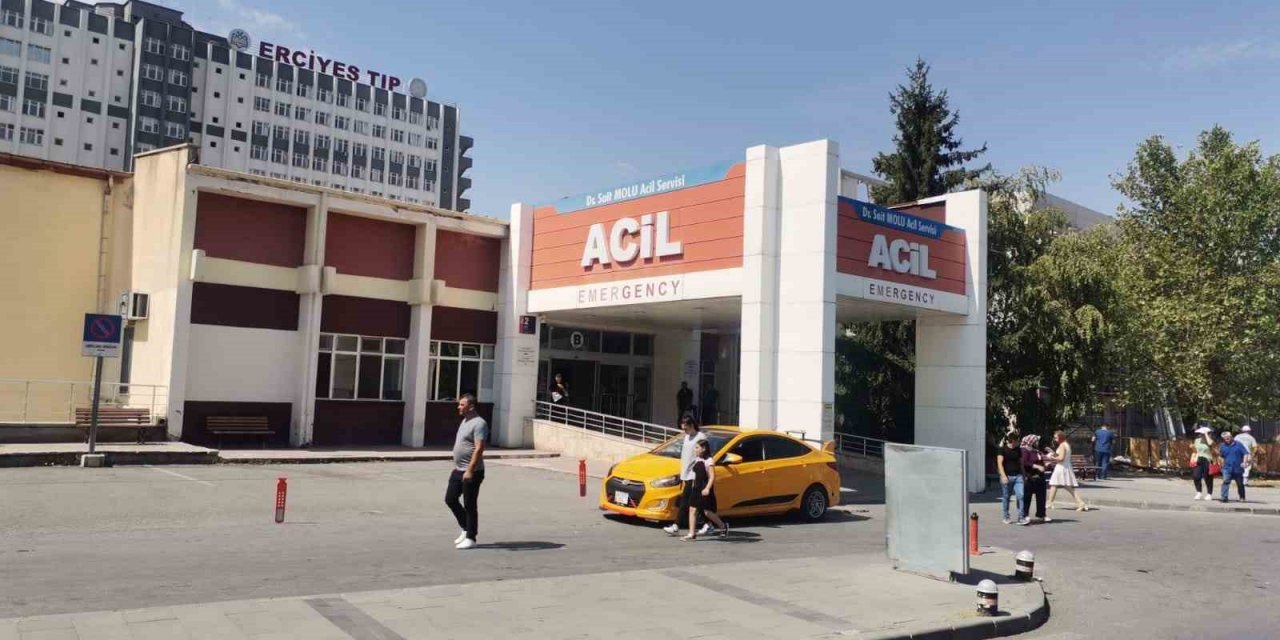 Yaralanan polisin tedavisi devam ediyor